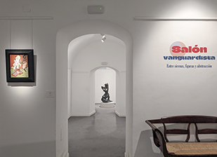 Salón vanguardista. Entre sirenas, figuras y abstracción